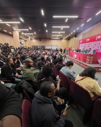 超300名记者出席，摩洛哥对尼日利亚赛前发布会创媒体人数纪录